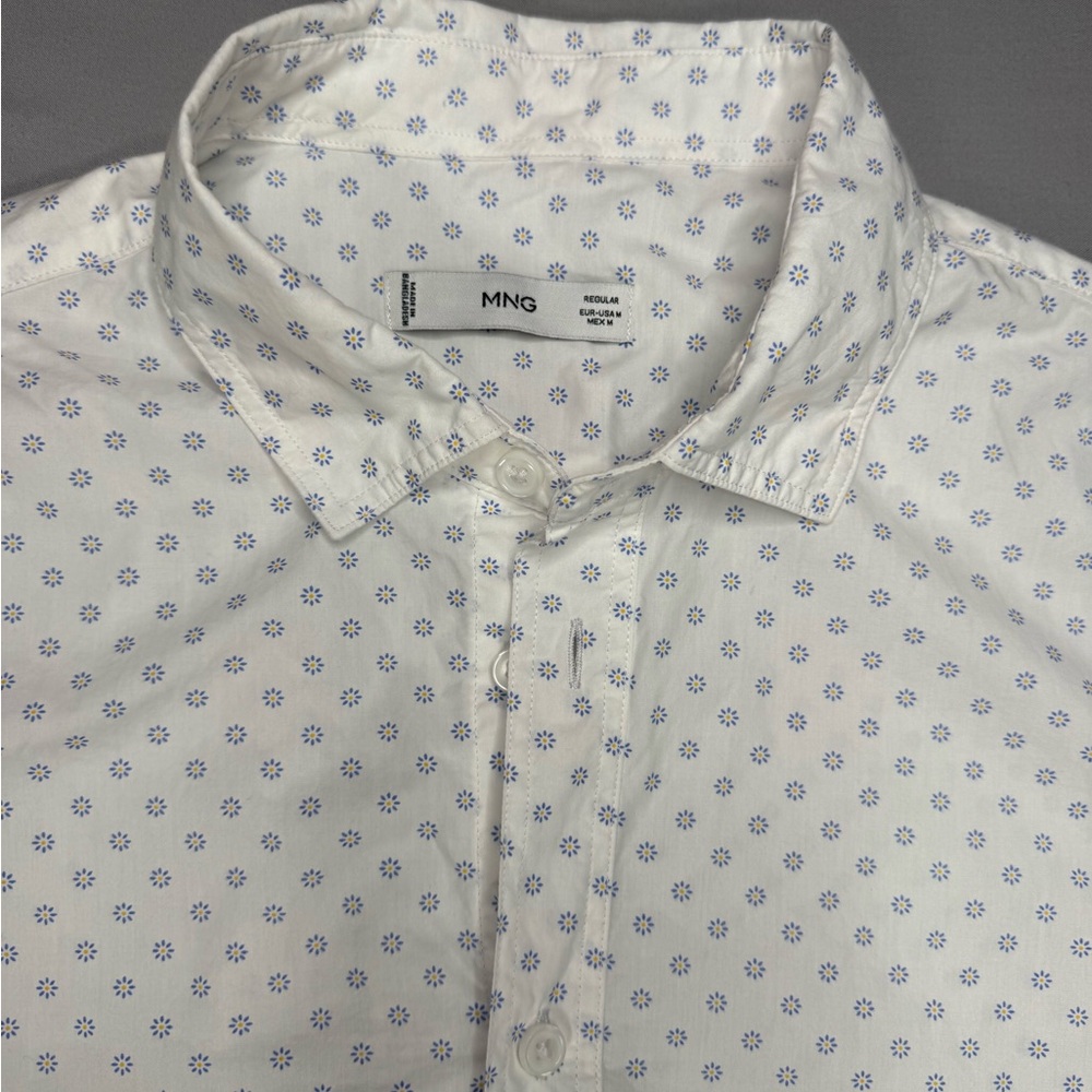 Mango Mens Button Up Shirt Medium White Blue Floral Print Short Sleeve Casual